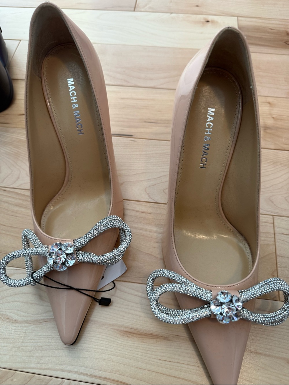 MACH & MACH Nude Patent Leather Crystal Bow Pointed Pumps